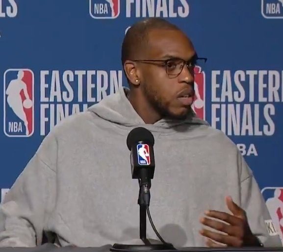 Geez2100's tweet image. Even if she on the block, she want the dick ... #ROQLive