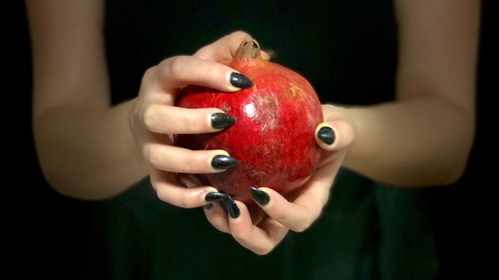 NicoleRScarano's tweet photo. @MurrayBaileybks @ljthomasbooks My book Pomegranate is a fantasy twist on the Hades and Persephone myth. When Hades, an immortal woman, is betrayed by Zeus and cast from Olympus, she discovers she is destined for a dark and terrible greatness.

https://t.co/r1BLa4h1ck https://t.co/xFkPS3I8ZL
