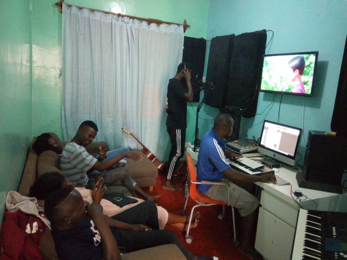 Oayouthkenya's tweet photo. Its been a busy day at MGF studio with Producer @jamalmalique together with our #SingFest artists working on a tune that will educate & entertain Kenyan youth on matters #SRH
This song is meant to accelerate demand for Sexual & reproductive health info& services.
#WhatIWishIKnew https://t.co/st60YTRnEQ