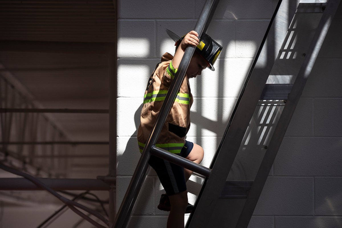 Ryan C. Hermens tweet media