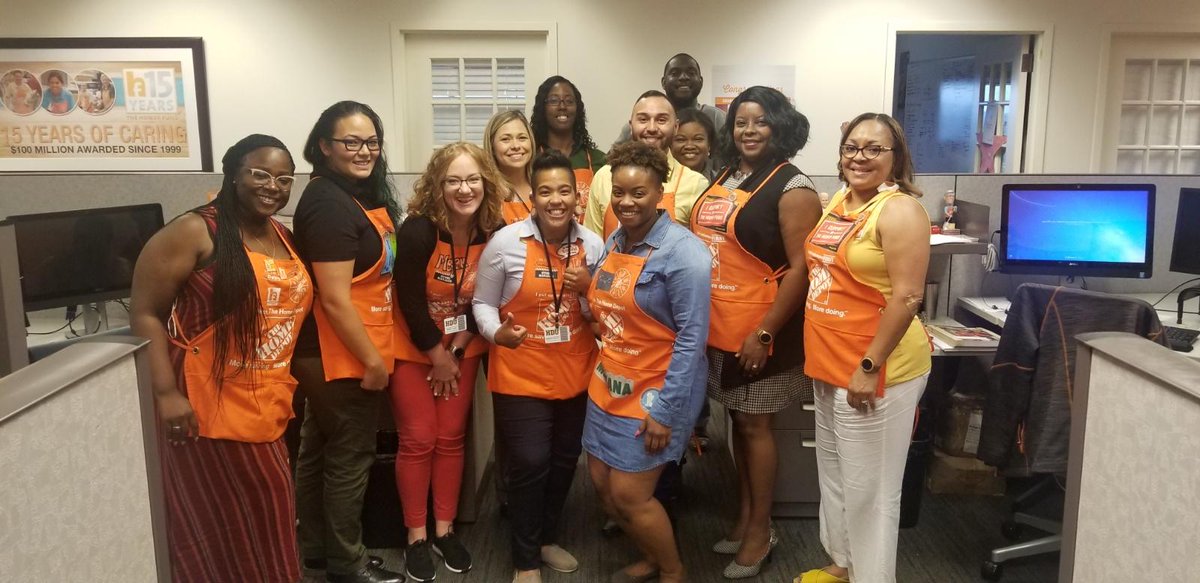 Visited the Homer Fund Floor on lunch today. Got to thank them for all they do and helping me in my time of need. What amazing associates! My heart is full! #smfundamentals
#swbest <a href="/DaveRebtoy/">Dave Rebtoy</a> <a href="/SMaurice2/">Sally Maurice</a> <a href="/Melinda11521488/">Melinda Carter</a> @fasteddie6513 <a href="/Justin_L_Harris/">Justin Harris</a>