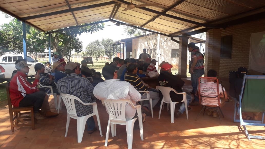 magparaguay's tweet photo. #CDASanPedro charla a productores de la Asociación 21 Octubre de San Pedro Poty sobre "Producción de Maiz y Soja". La capacitación es organizada por la Agencia Local de Asistencia Técnica #ALAT local https://t.co/wgCveXYnFJ