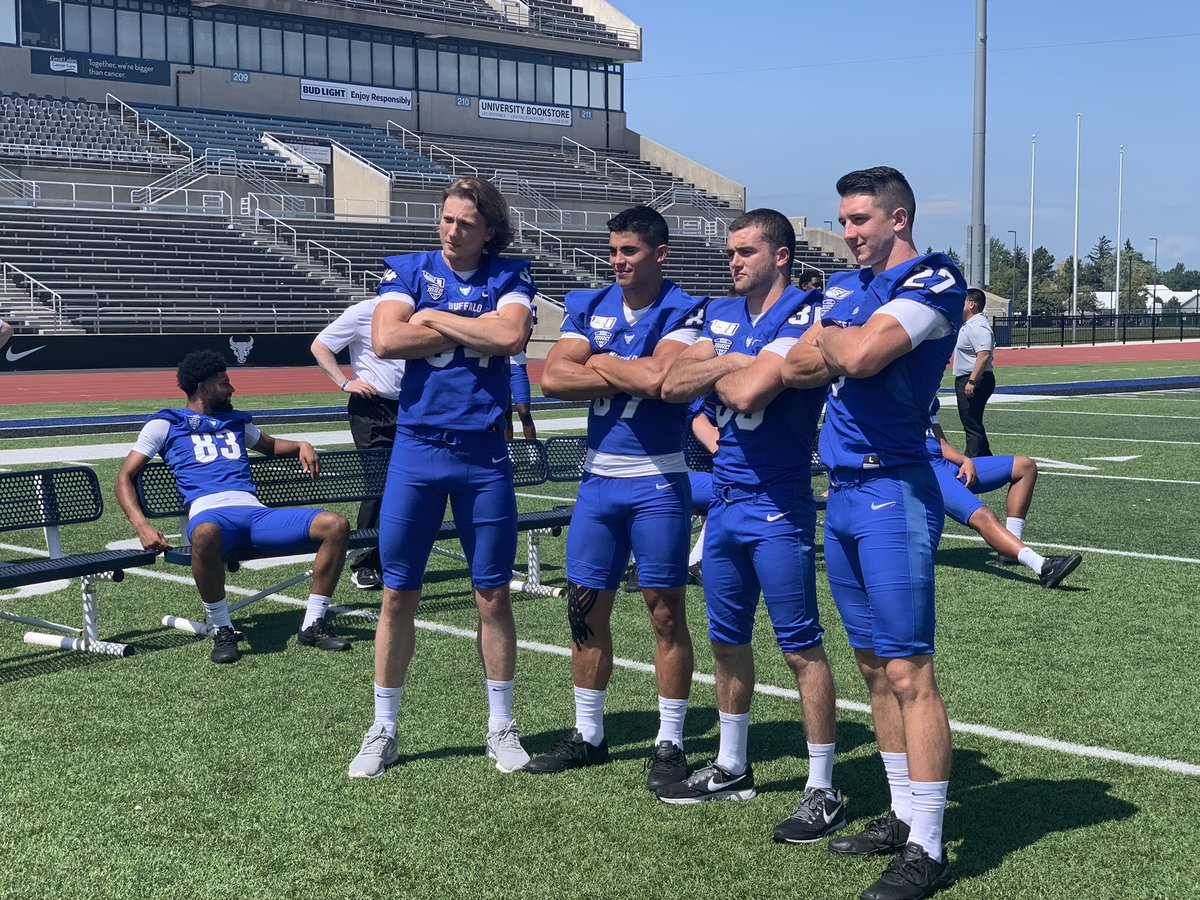 JennaHarner11's tweet photo. More from @UBFootball picture day! The guys telling us this is a “drip sesh”  😂 https://t.co/NeViK3JmX3