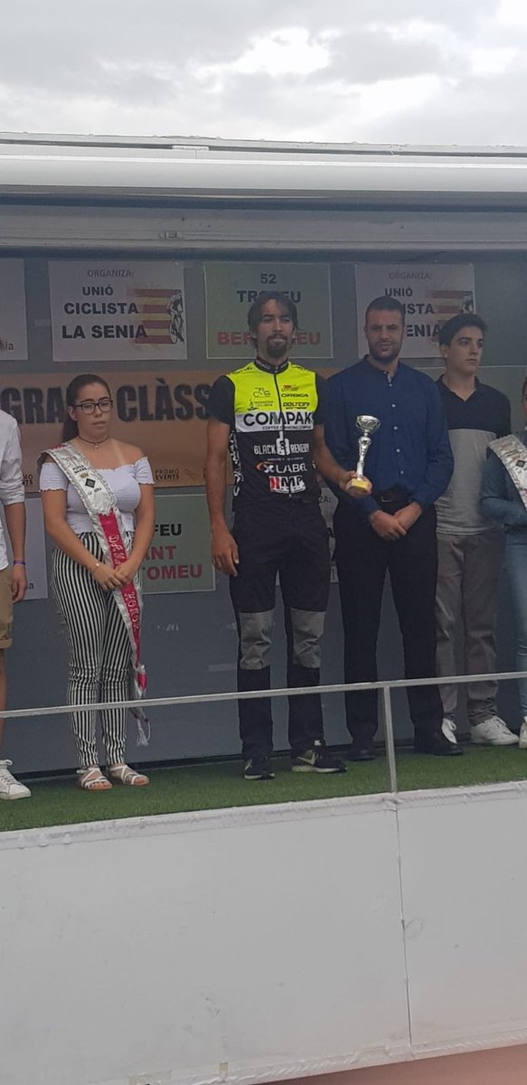 Armillas10's tweet photo. #52e Trofeu Joan Bertomeu #GransClassiques #ciclismecat #teamcompak Felicitats Gerard!! 96% de la cursa escapat, llastima que a 5km de Meta s ha sortit la cadena i no has pogut disputar la victoria!🥈🏆 https://t.co/S2sFMw6izr