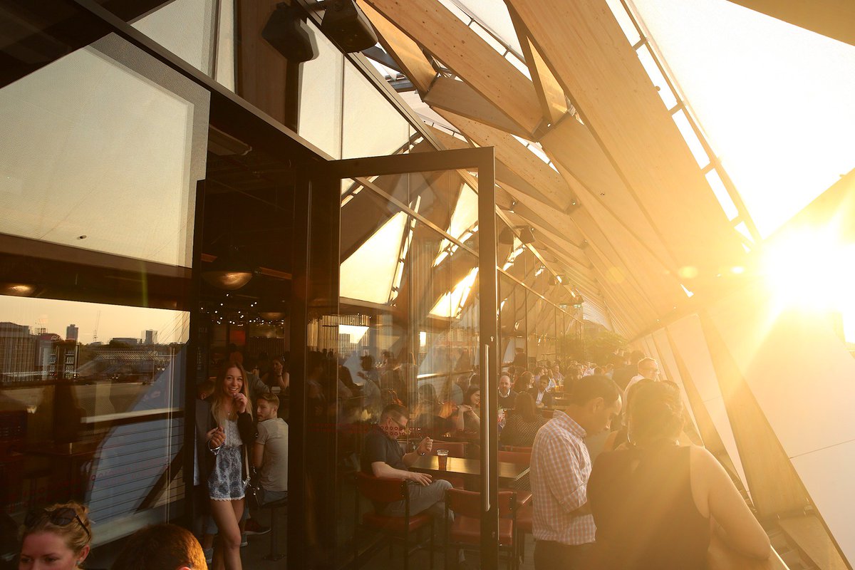 StreetFeastLDN's tweet photo. Our #KillerPic competition is heating up π₯ Get snapping this weekend (looking like 25+ degrees) for one of those Β£500 top prizes. Details here π https://t.co/mha5OMeHbl https://t.co/zbyhXM9ltP