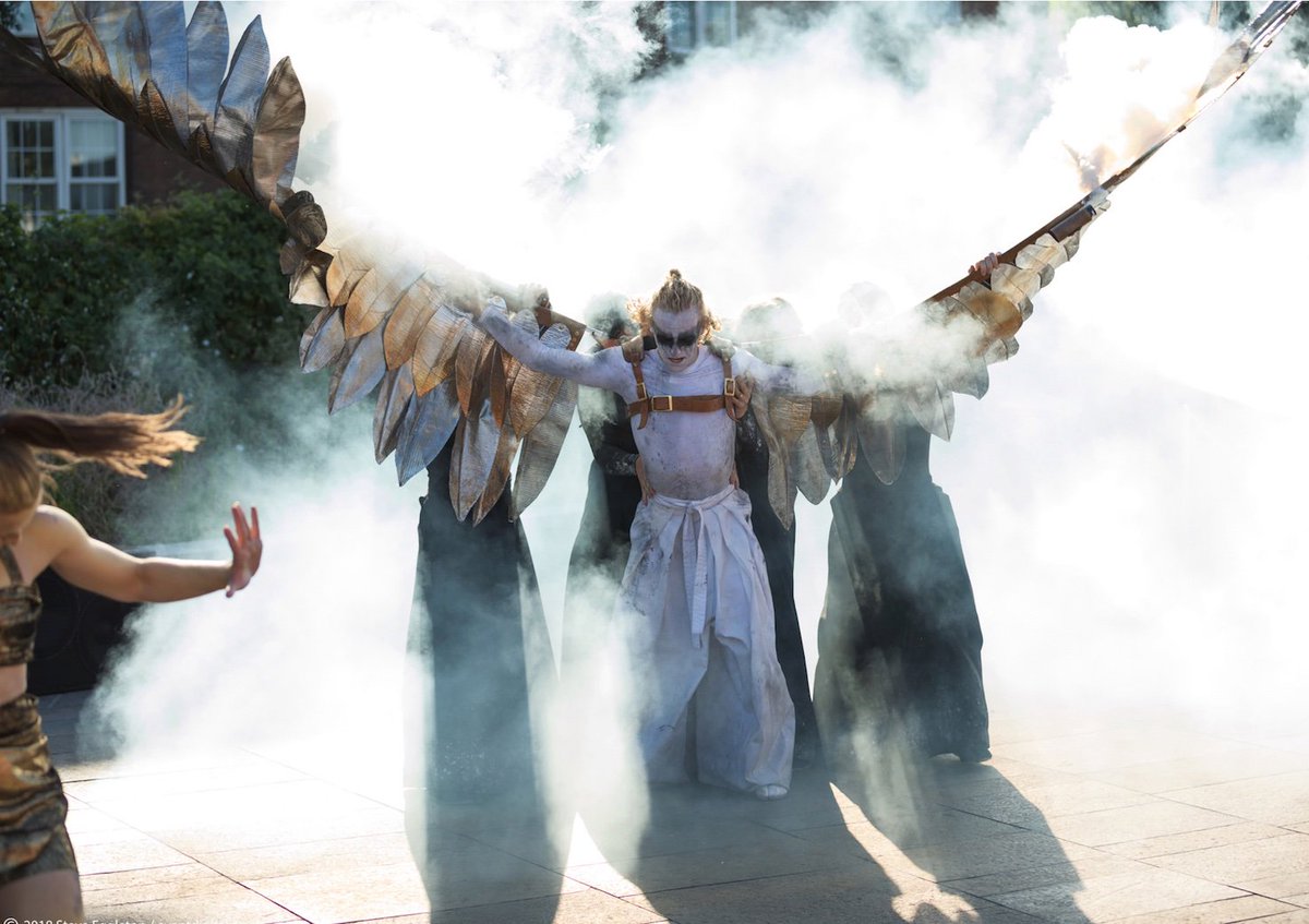 The last two Icarus shows by Southpaw Dance Company are this THURSDAY!! (not Wednesday as some of our early publicity stated) Make sure it is in your diary, this is a show you do not want to miss- its brilliant!