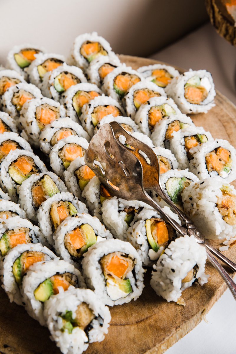 OCsGHTB's tweet photo. A5: Our Sunday buffet features delicious sushi 🍣 ! Can’t get more international than that? #fltravelchat https://t.co/8FrYWO5QJu