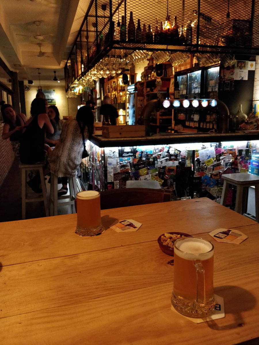 tamasbocsi's tweet photo. One of the best places for #beer in #Galicia is #CerveceraKels...also great  are #Malte and #CanecaFurada with some excellent selection of craftbeers...in #santiagodecompostela try the local #Jakobsland
#craftbeer #beer #paleale #indiapaleale #ipa #craftbeerspain #cervecerakels https://t.co/AjJLtTOd7r