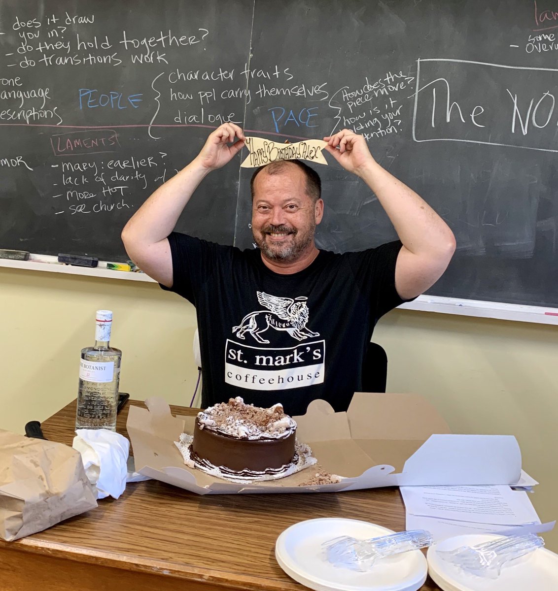 senorlansburgh's tweet image. Early celebration of the incredible @alexanderchee ‘s bday (one day early). So honored to be the Fellow in his workshop at #breadloaf this year. #blwc19