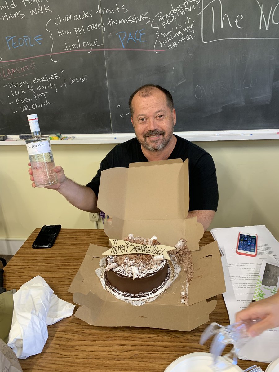 senorlansburgh's tweet image. Early celebration of the incredible @alexanderchee ‘s bday (one day early). So honored to be the Fellow in his workshop at #breadloaf this year. #blwc19