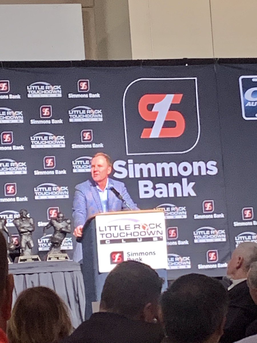 “Adversity reveals who you are.  You only fail if you don’t get back up.”

“I can tell you that this football team is in a totally different place than it was a year ago.” 

- Chad Morris 👏🏻👏🏻👏🏻👏🏻 <a href="/LRTouchdownClub/">LR Touchdown Club</a>