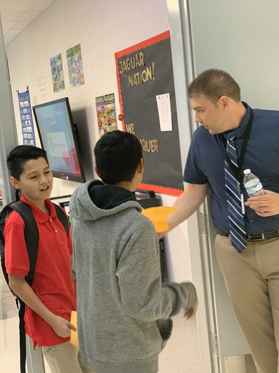 MeadMS_AISD's tweet photo. Welcome to science class #MeadScience #JaguarNation #AldineFirstDay #WeAreAldine @AldineISD @MeadJaguars https://t.co/TcFZbfwpO3