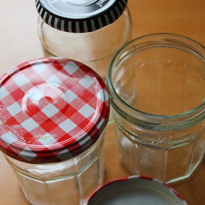 peakcastleton's tweet photo. We’re all outta jam!! Unfortunately there’s no jam night tonight - however we’ll be back with a Bank Holiday Special this Sunday 🤩 9pm onwards - make sure you’re there! https://t.co/8Hb9BbSUKN