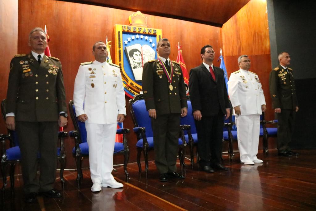 En el acto de entrega y recepción del rectorado de la <a href="/unefa_ve/">UNEFA</a>, el MinDefensa GJ <a href="/vladimirpadrino/">Vladimir Padrino L.</a>, expresó “la educación es un instrumento para la grandeza, para el enriquecimiento espiritual y para amar a la Patria" #ExcelenciaEducativaMilitar #FANB #LealesSiempreTraidoresNunca