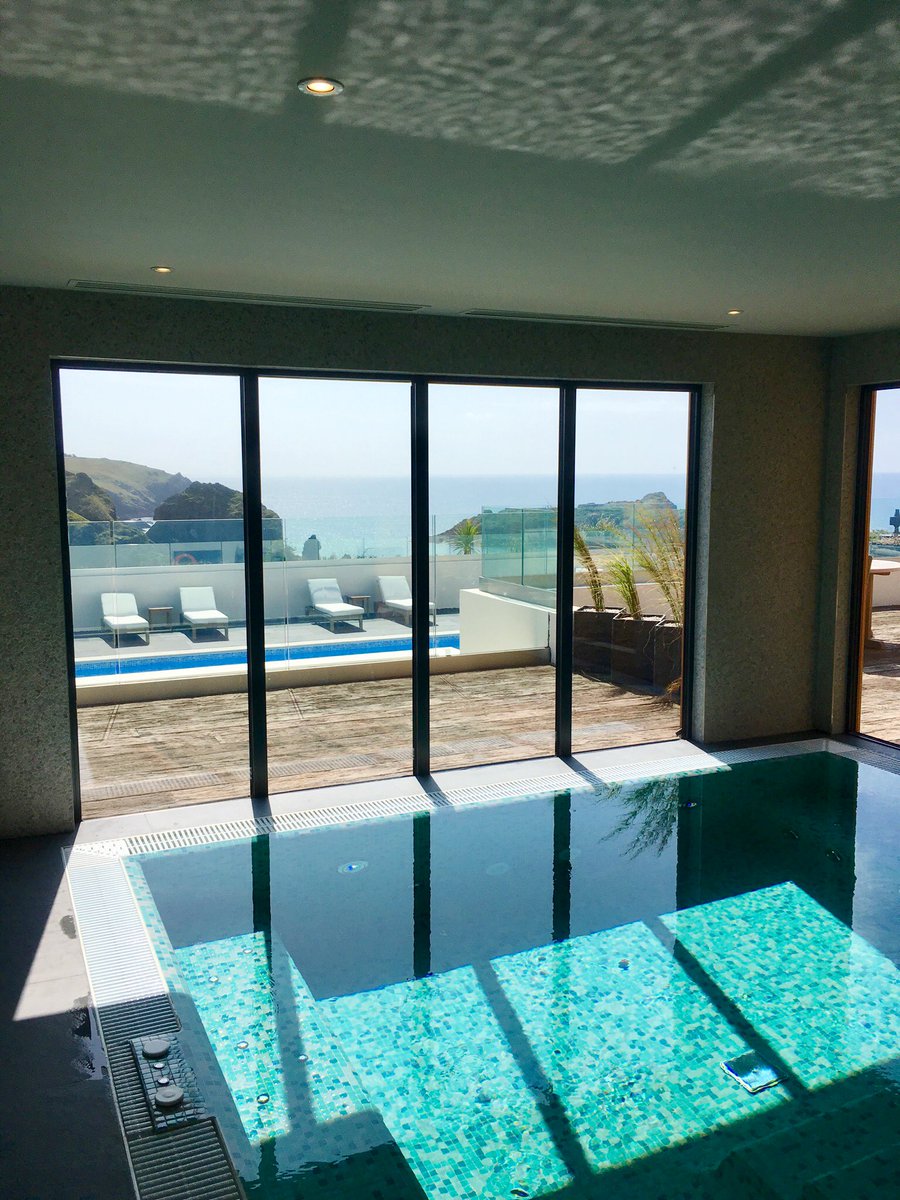 Goodfooddrink's tweet photo. Feeling totally chilled after wonderful afternoon @mullioncove enjoying the new spa @madeforlife_  #organic #localproduce 🥰 #mullionaire #SpaWithAView #Cornwall💕 @ILoveCornwallUK https://t.co/yFbjZaM40Z