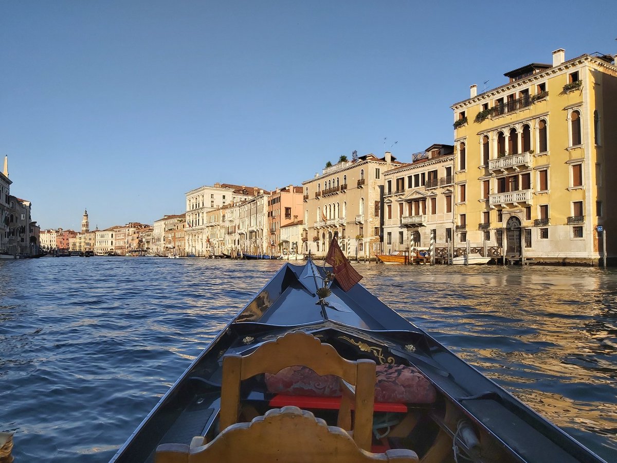 HBerant's tweet photo. Thoroughly enjoyed our gondola trip this evening #honeymooninitaly #wheninvenice I asked very nicely for a singing gondalier 😊🛶 https://t.co/x6NtVTDnik