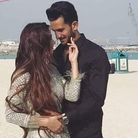 SafiGladiator's tweet photo. بھائی انڈیا کو چھوڑنا نہیں آج۔۔
#HappyMarriage
❤❤❤
@RealHa55an https://t.co/GSfhUMbkSS