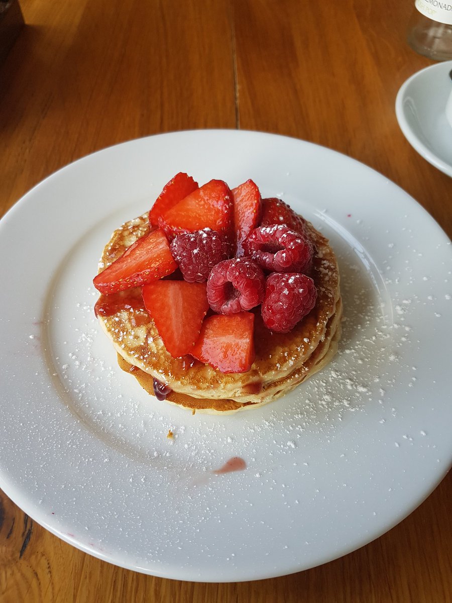 Asela1966's tweet photo. @tiptreetearoom @tiptree @TiptreePatiss New breakfast menu is lush. 🤩 I need more days off to work my way down the menu 🤔 #tearoom #breakfast https://t.co/R45Y9vNj8q