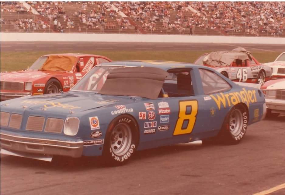wrangler3chevy's tweet photo. #NASCARThrowbackWeek https://t.co/fQASu5SHdf