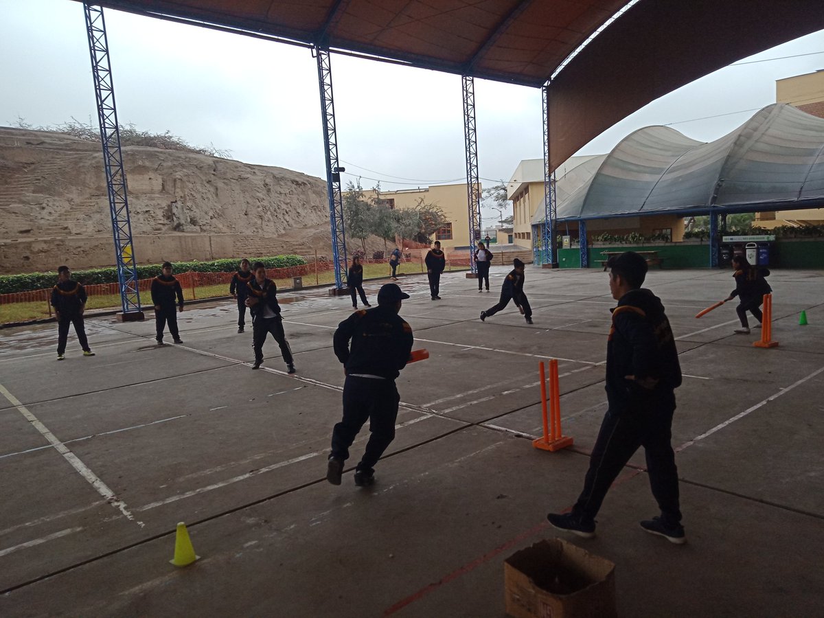 cricket_peru's tweet photo. In Comas today!!! Cricket development reaching further and further in Peru! Amazing kids, amazing attitudes #Cricket #Peru #comas @iccamericas @lafille2394 @BBCWorld @TheCricketerMag #criiio #entrylevelprogram @WSchultz44 https://t.co/EnAhVLqTQK