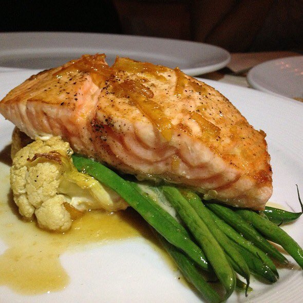 OCsGHTB's tweet photo. A8: We specialize in fresh fish, cooked gourmet, with an Italian flair!  🐟 #fltravelchat https://t.co/uwtrROpTkB