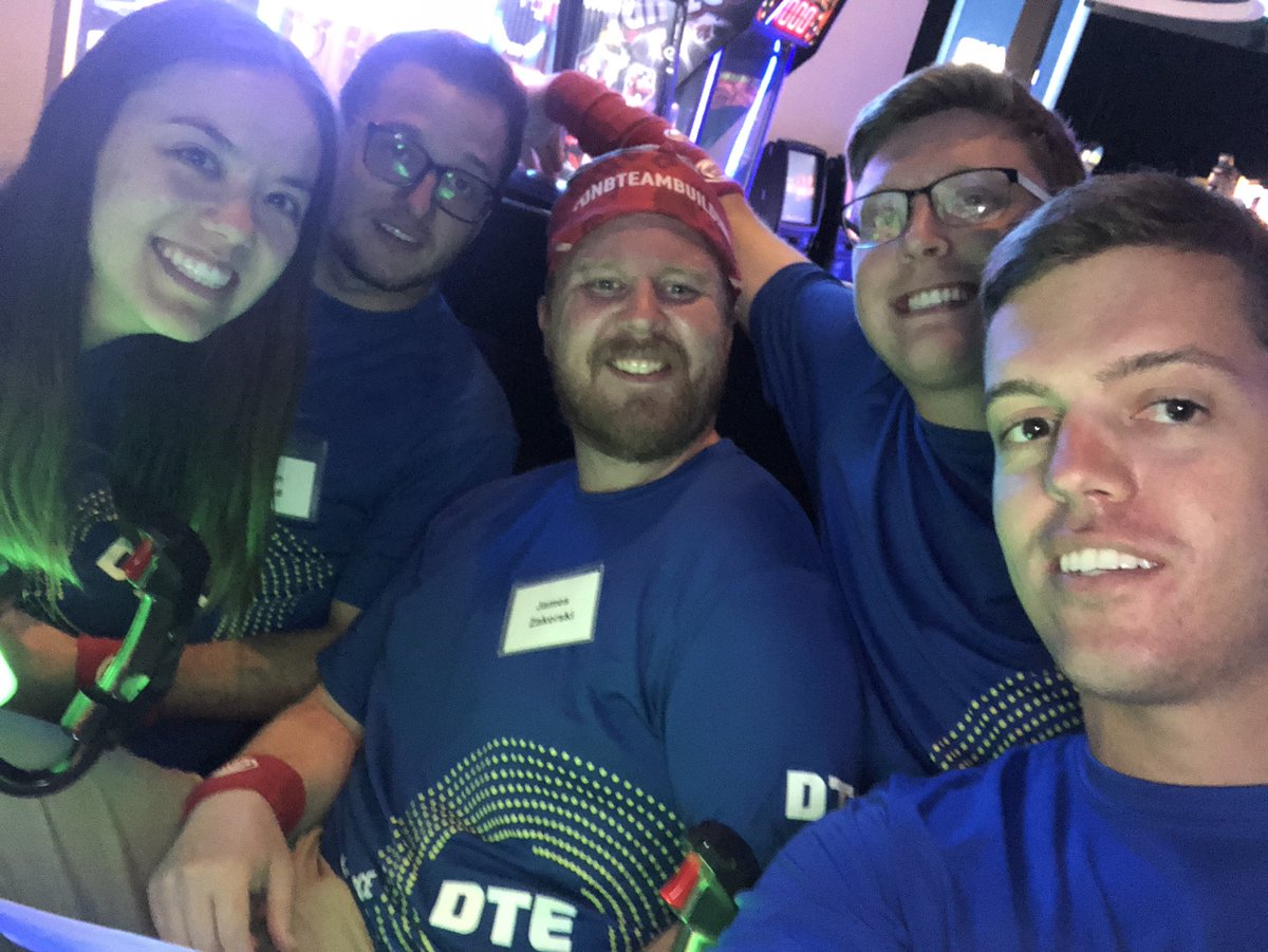 emilylang95's tweet photo. #DNBTEAMBUILDING https://t.co/POFG7MjhZ2