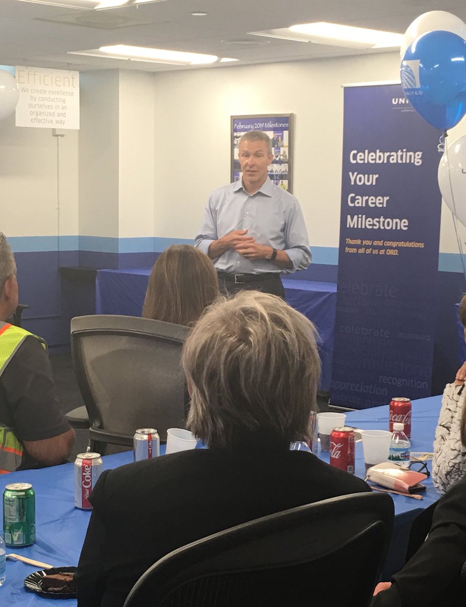 custs1st1's tweet photo. Look who stopped by ORD’s Milestone Celebration!  @weareunited #beingunited #payitforward @mcgrath_jonna @MikeHannaUAL https://t.co/gkxYaite7G