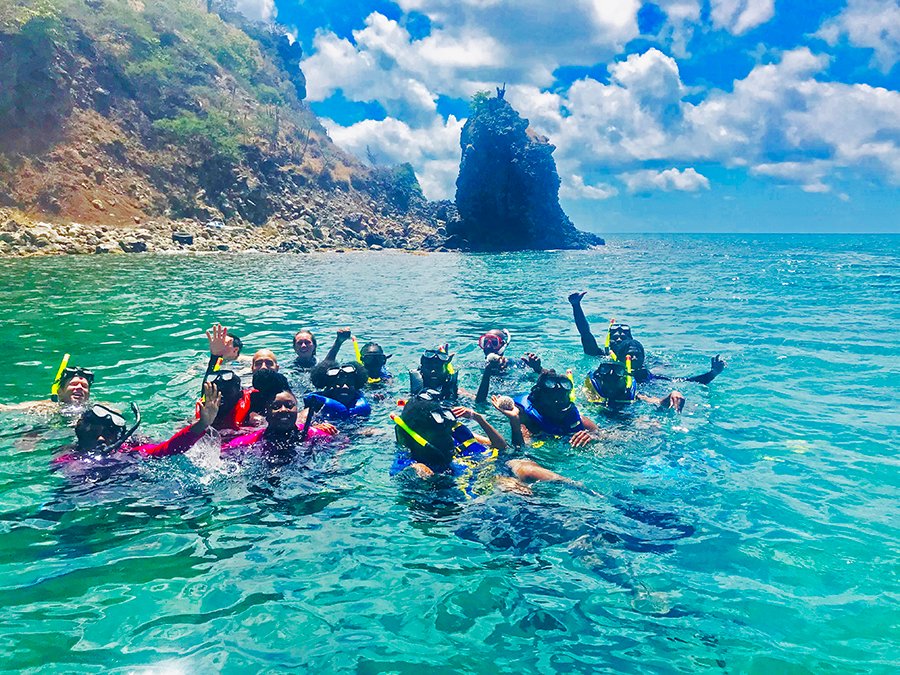 rusvmdean's tweet photo. A @rossvet partnership between the @USFWS and @USAID is training young leaders on #StKittsandNevis to lead conservation efforts within their communities. I'm happy that #RUSVM is leading the collaboration!
https://t.co/QumDqt4oXW https://t.co/l8Is37XuzP