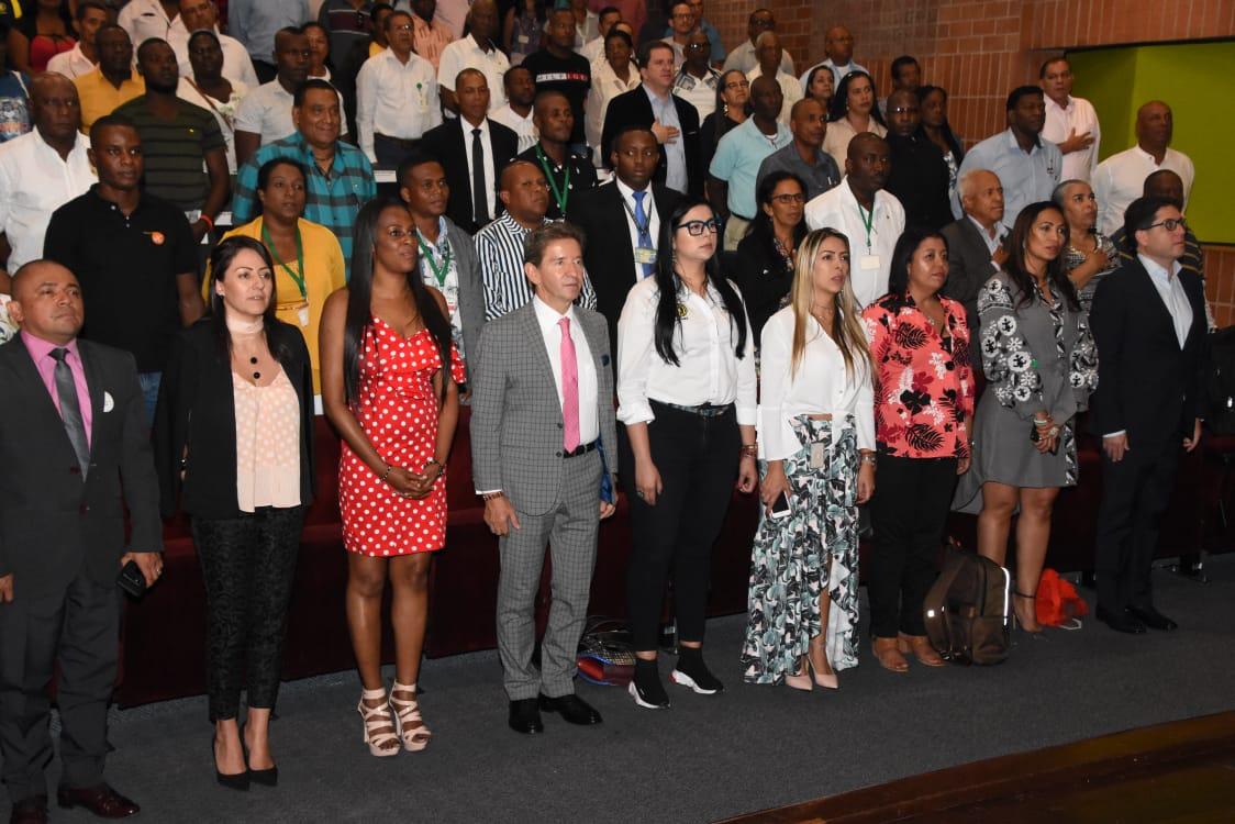 Luis_Perez_G's tweet photo. Es un orgullo decir que todas las comunidades afrodescendientes en Antioquia tienen un Plan de Desarrollo, esto significa organización, apoyo institucional y trabajo unido. El futuro del país depende del progreso en territorios como el río Atrato y Urabá. #PiensaEnGrande https://t.co/RLHM2jhgUE