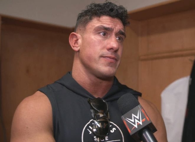 EC3SourceDotCom's tweet photo. Photo of the Day! #ec3 #toponepercent #WWE #RAW https://t.co/c3Qr4THfP4