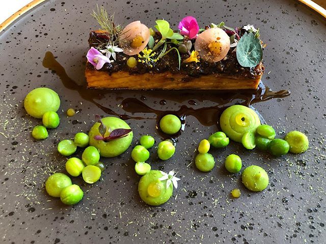 gillespudlowski's tweet photo. Aile de raie pochée puis laquée - condiment germes de soja/gingembre, ragoût de petits pois et fevettes, bouillon coco citronnelle  #quanjudebordeaux #bordeaux #yummy #foodpics #foodstagram #instagood #foodforthought #gourmandise #photooftheday #sweet #d… https://t.co/DMcfM5f0ZX https://t.co/PhaIhkt0Uj
