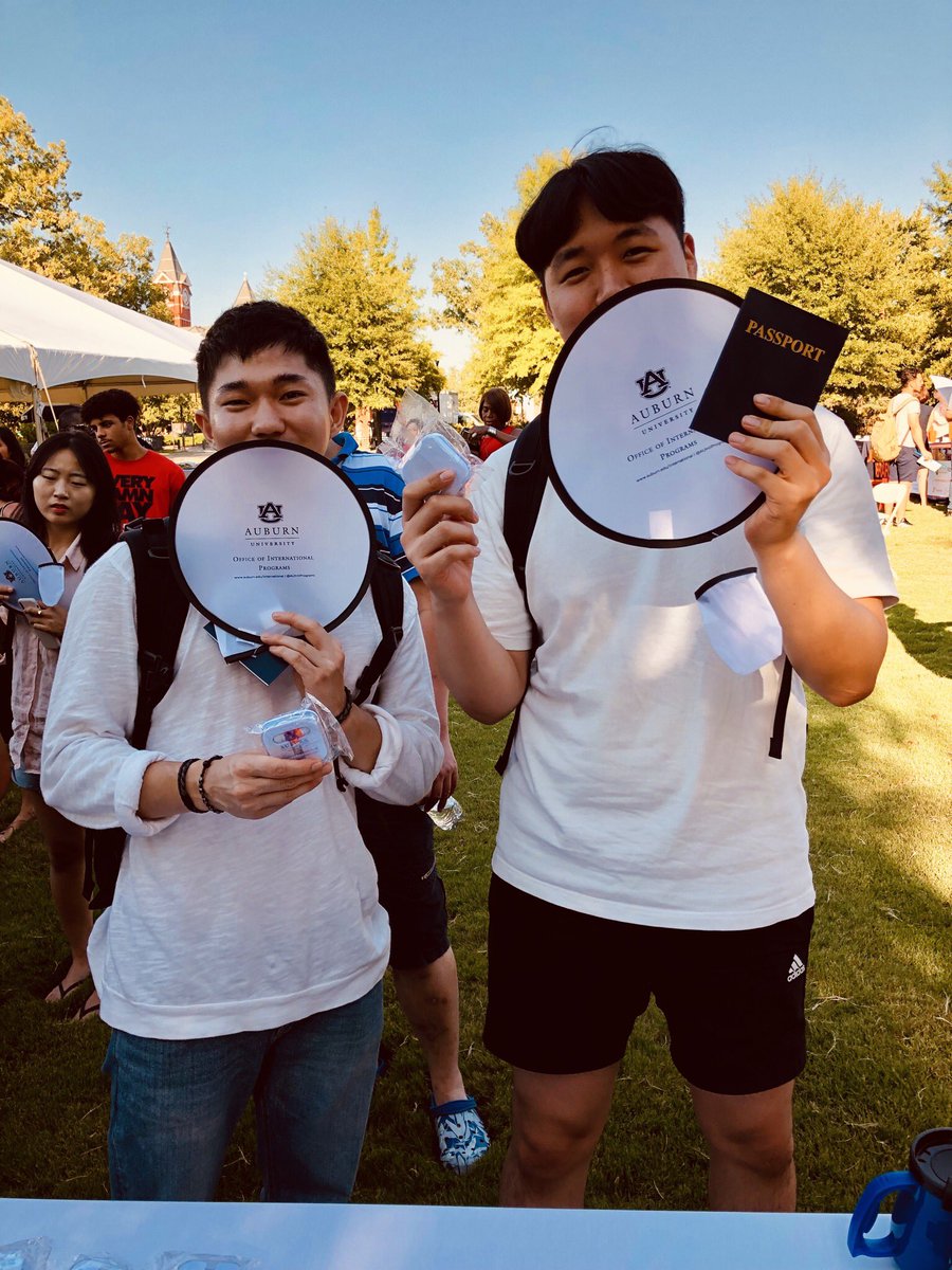AUIntlPrograms's tweet photo. Thank you to everyone that attended the 2019 @AuburnOIP Meet & Greet last Friday!
•
Some 📸 from the event. 🧡
•
#AUOIP #ServicetotheWorld 🌍 https://t.co/BUmqO0H1Hx