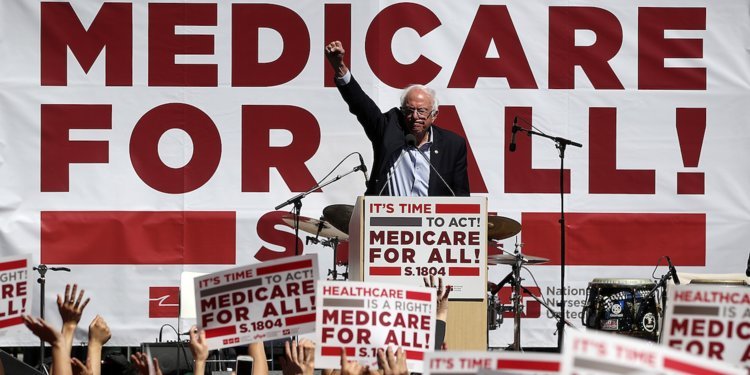 NYCPhotomaker's tweet photo. @BernieSanders "When someone goes into the hospital because they are sick, they should not come out in bankruptcy. Not in the United States of America." - Bernie Sanders #MedicareForAll https://t.co/ZbndHvvTkE