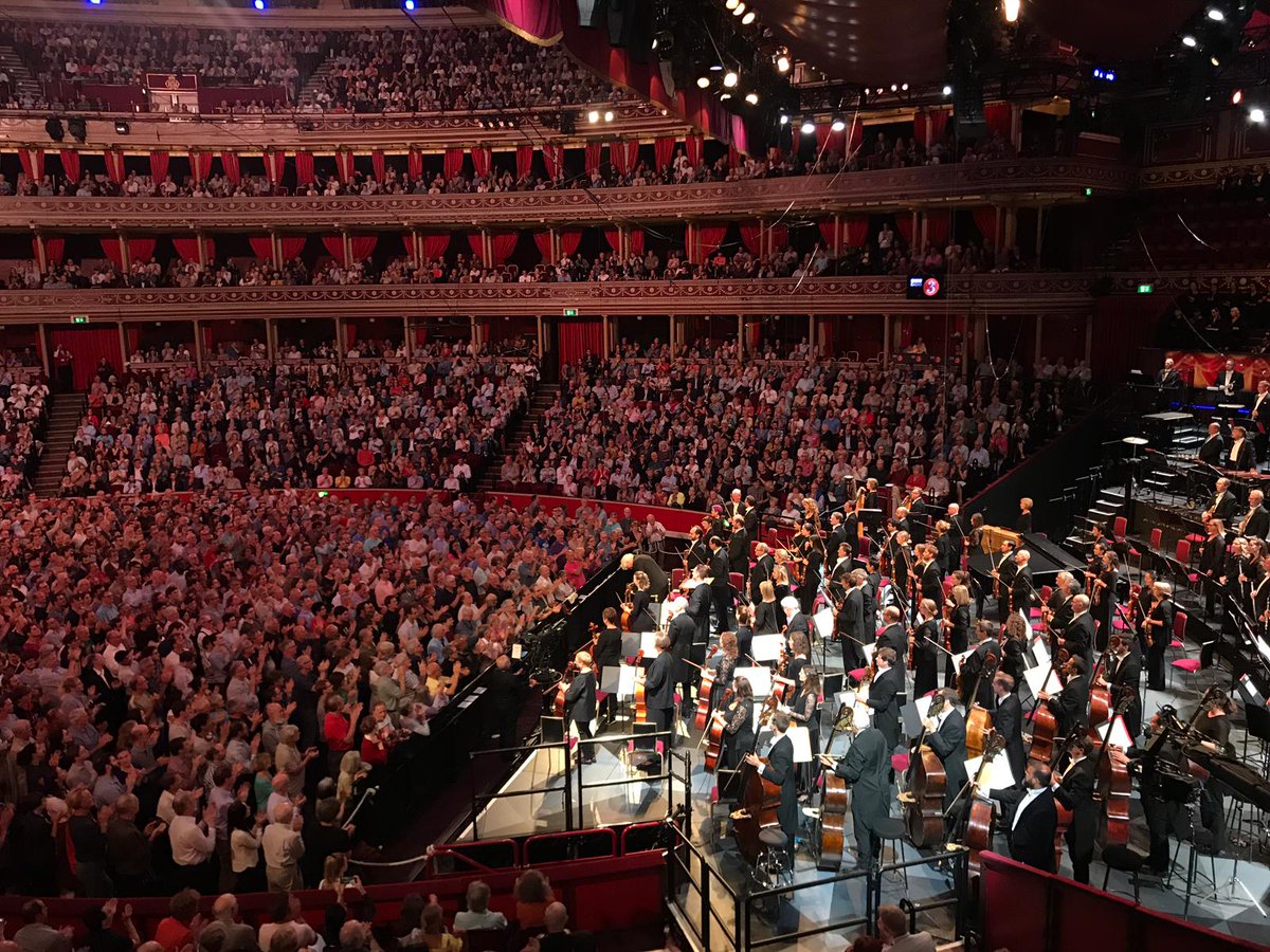 londonsymphony's tweet image. Oh @RoyalAlbertHall, you're just so magnificent. And you, @bbcproms audience, you're a marvellous bunch. #bbcproms #luckyus #lovingourwork