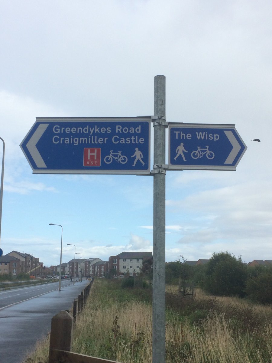 jackiedunbar82's tweet photo. Monday afternoon run in the rain up in Little France. It has a new walkway from Craigmillar Castle up to the Wisp good route for a walk or run ππ»ββοΈπ§ #Edinburgh #Greendykes #craigmillarcastle #Craigmiller #RoyalInfirmary #LittleFrance #TheWisp #Scotland #Running #Run @Edinburgh_CC https://t.co/mu1NODdLFV