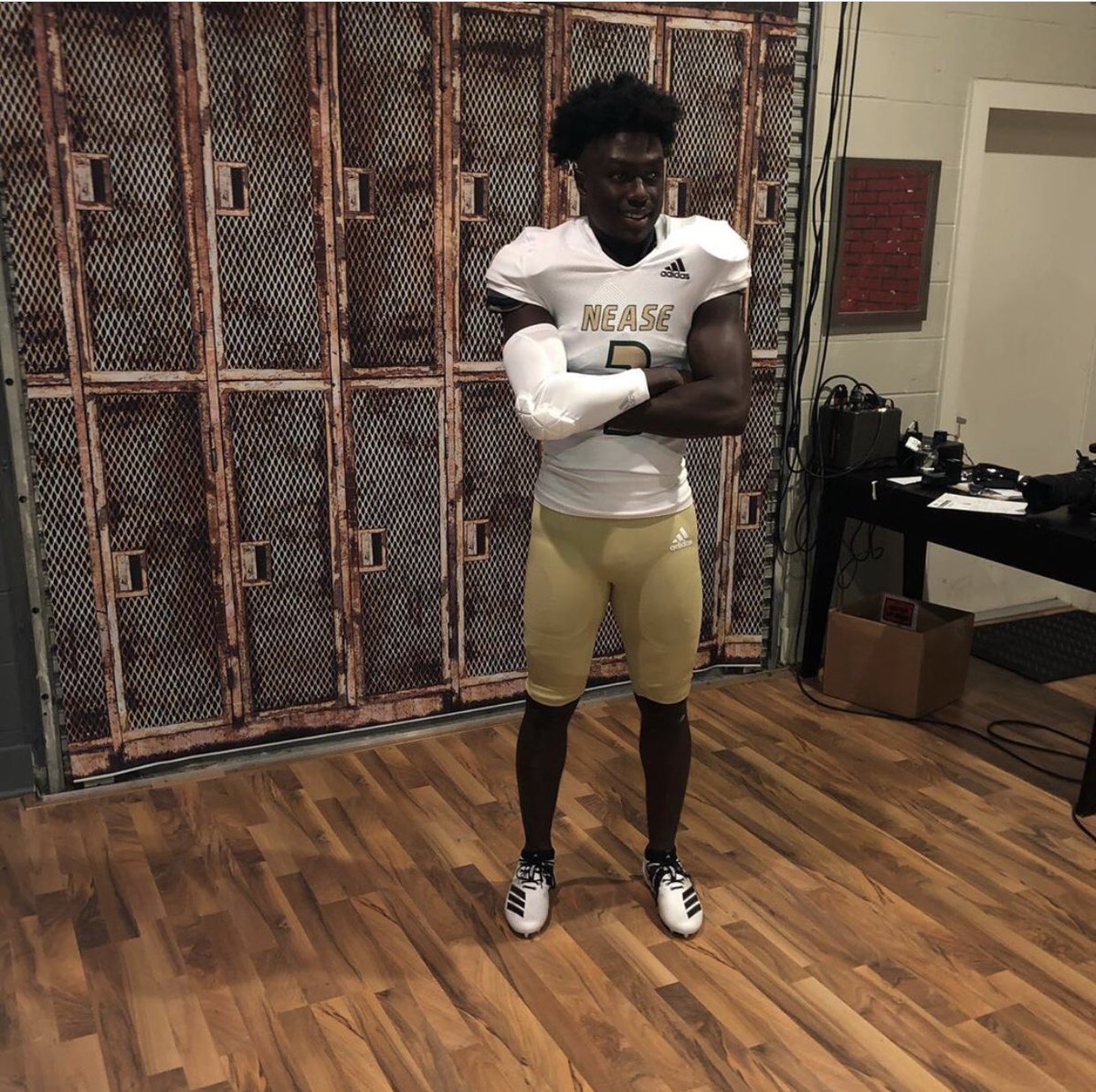 Cross your arms if you will never beat PV...and kill cats #fucknease