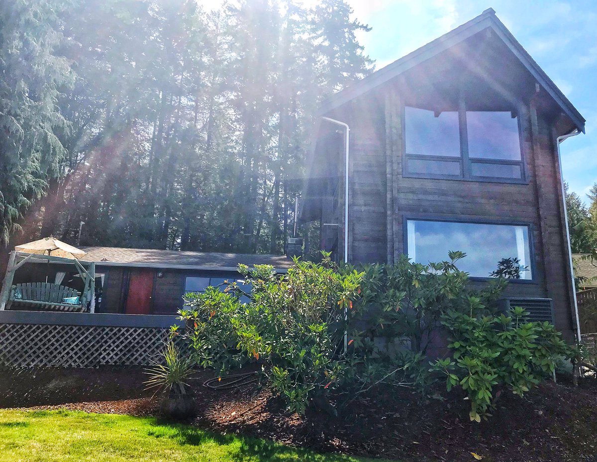 LibbyDoyle9's tweet photo. We bought a house! And yes, the first picture is our view. I canโt believe it either. I told the Hubby the view will make me a better person as I try to deserve it. ๐น #newhouse #newdigs #hoodcanal #westsound #pugetsound #seabeck https://t.co/xrMr6BRGSE