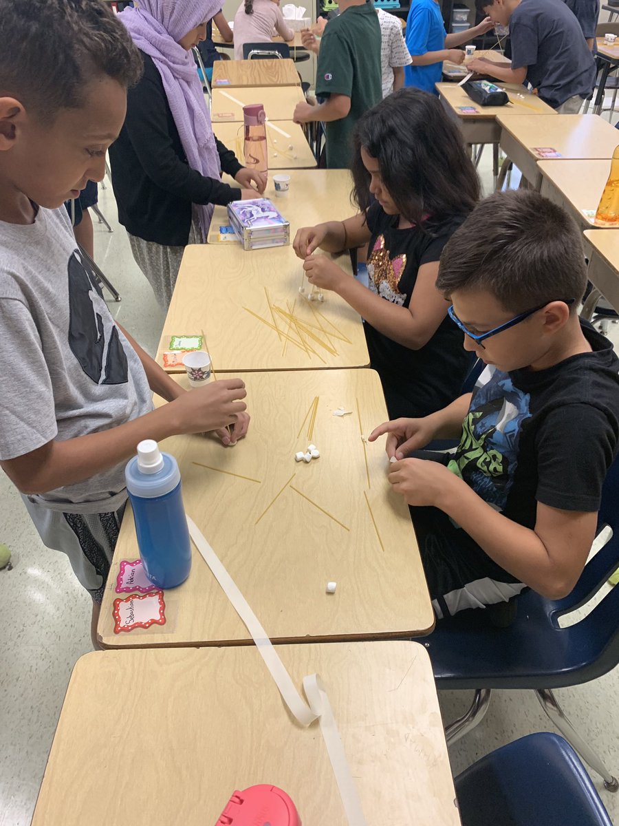 miss_grade's tweet photo. 5F and 5E had so many “pasta”-bilities today in science building their spaghetti towers today! #GoMustangs #OakRidge https://t.co/G80nEeaob5