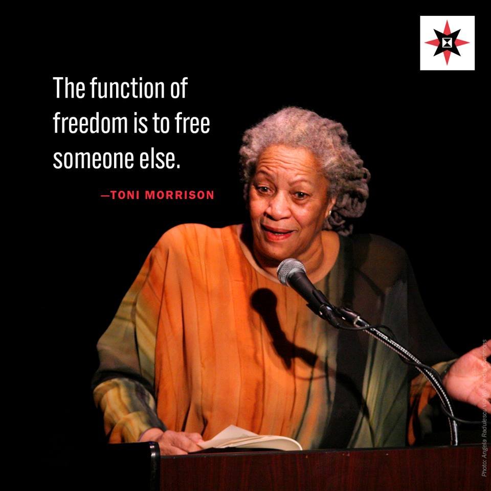 LeMoyneLibrary's tweet photo. #LeMoyneLibrary loves this amazing author! 

Check out our collection of Toni Morrison's best works here: 

https://t.co/wrVbz2L4tp https://t.co/Q8axfWvBMA
