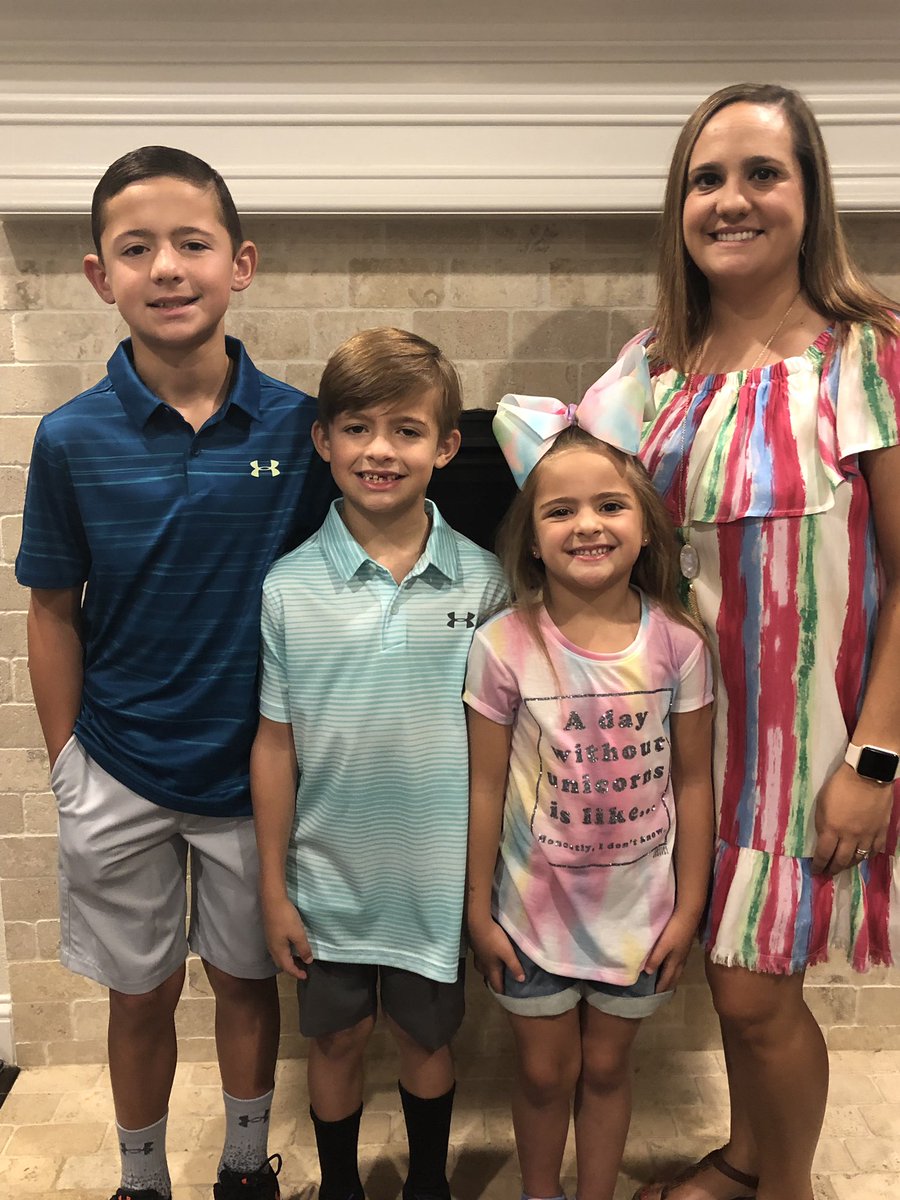 amandalong29's tweet photo. What a wonderful first day of school! @wsisdschools https://t.co/i3ouWvODF6