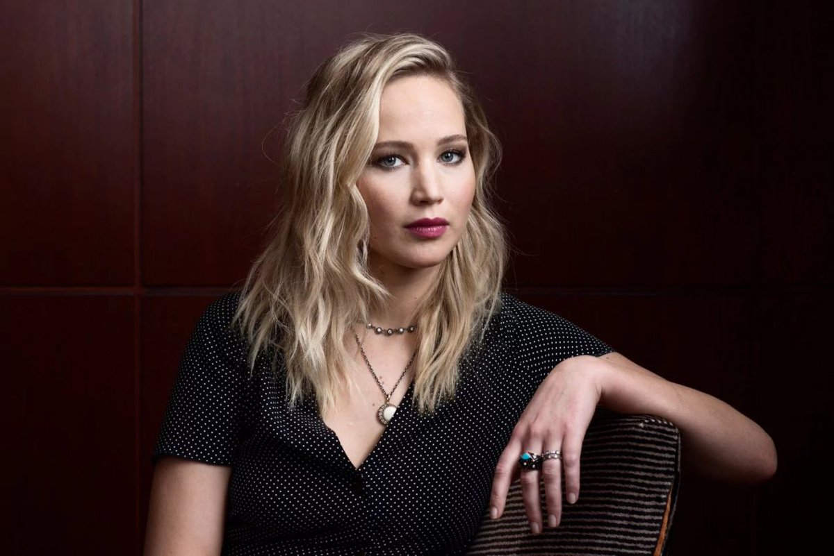 RT @beautifulcelebz: RT for Jennifer Lawrence
LIKE for Margot Robbie https://t.co/tZ8xRuBuol