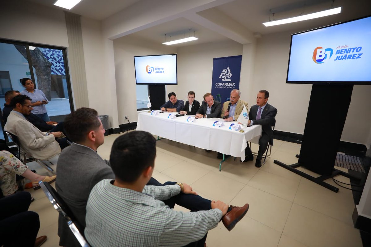 Coparmex_CDMX's tweet photo. Esta tarde se realizó el “Enlace COPARMEX - Alcaldía Benito Juárez”, donde se abrió una mesa de trabajo con las autoridades de la alcaldía con el fin de abordar temas como el fomento al empleo, seguridad y cultura. https://t.co/IL1C4lkSCJ