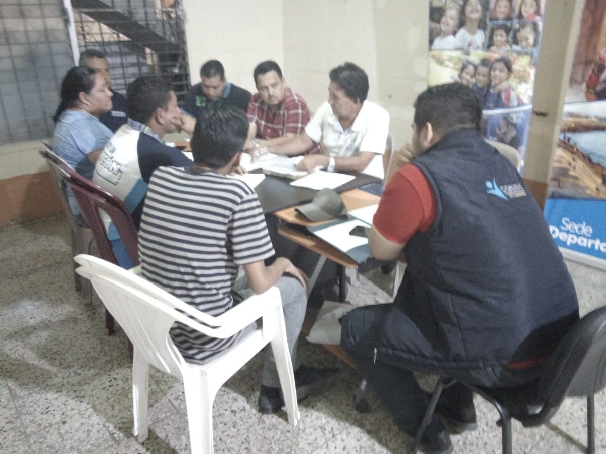 SESAN_Escuintla's tweet photo. En cordinación personal de @SESAN_Escuintla y miembros de la #COMUSAN: #MIDES, #SBS, #CultuGuate, #CONJUVE Y la participación de #ENEFE para llevar a cabo carrera 5K en pro de la Nutrición. https://t.co/bqJxCYoQQ8