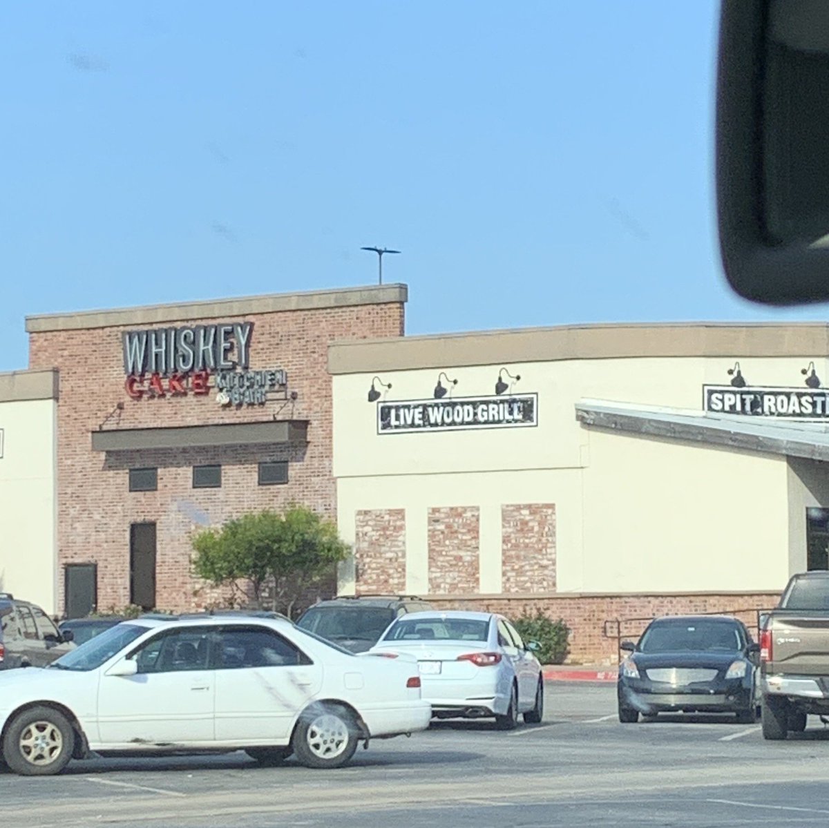Don’t you hate it when you go to a restaurant and the wood grill is pre-recorded?