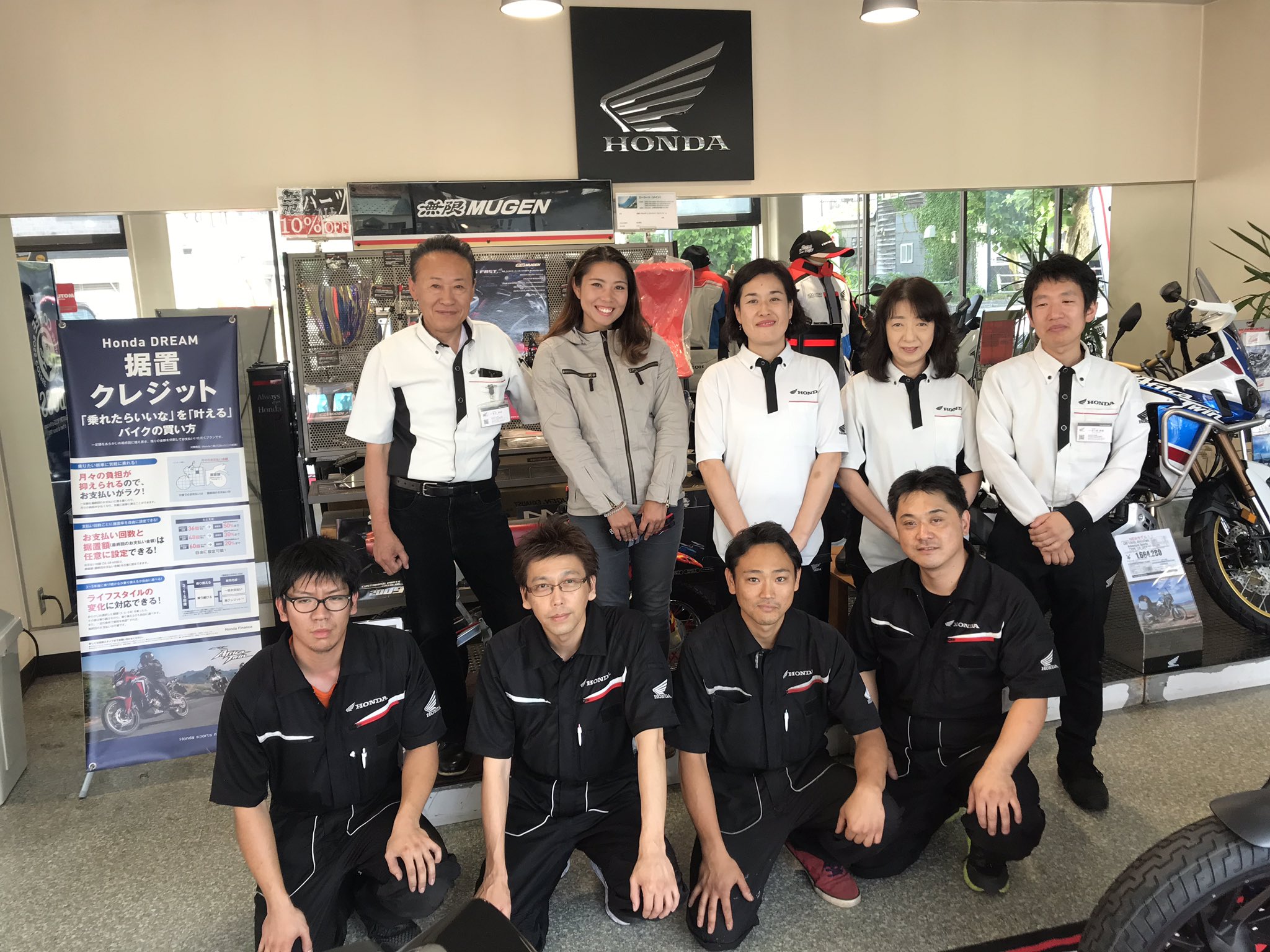 下川原リサ ホンダドリーム小樽にオイル交換へ その後店長さんからオススメご飯屋さんを教えて頂き 湖月 さんに ここのあんかけ焼きそばね T Co 2qy7tdf9jk Twitter