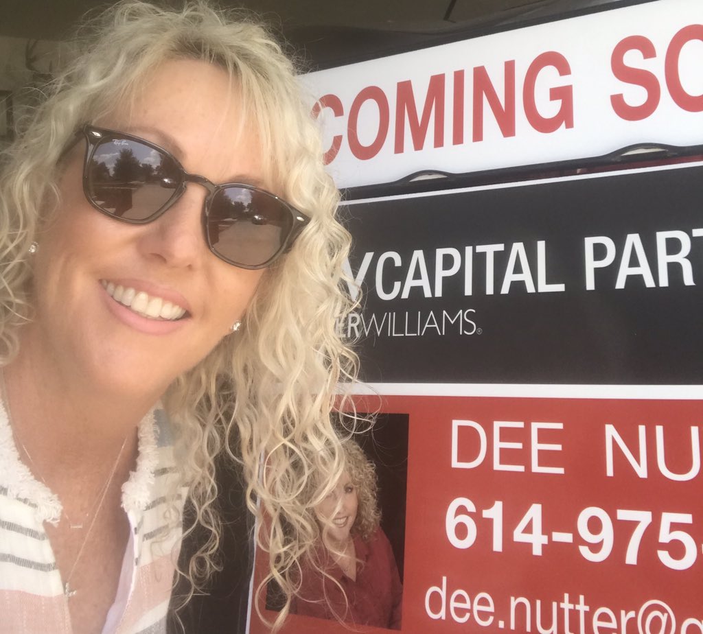 buckeyehouses's tweet photo. #comingsoon #sciotoreserve #OlentangySchools #firstfloormaster #finishedlowerlevel #kellerwilliams #Powell #golfcoursecommunity #realtor #realtorlife https://t.co/AEW2KLwzud