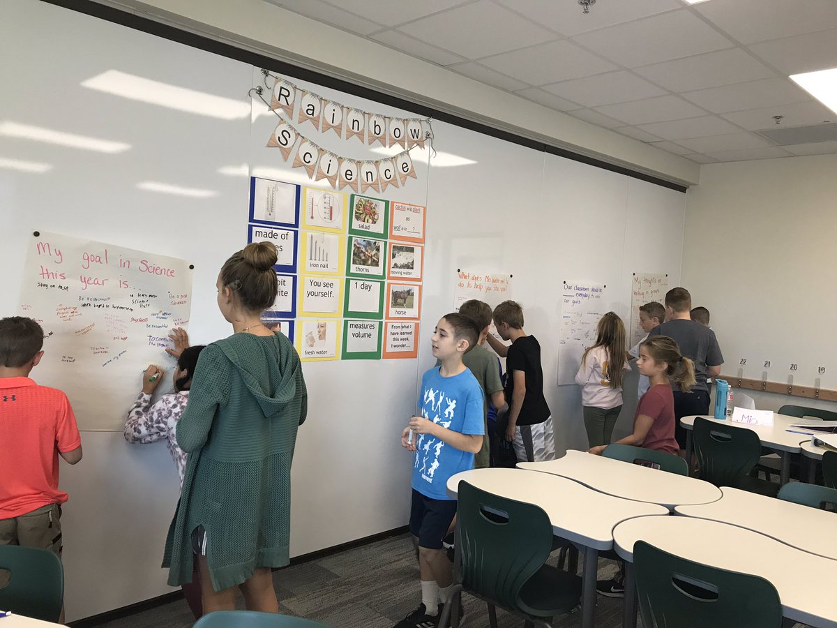 mrsmegwalker tweet media