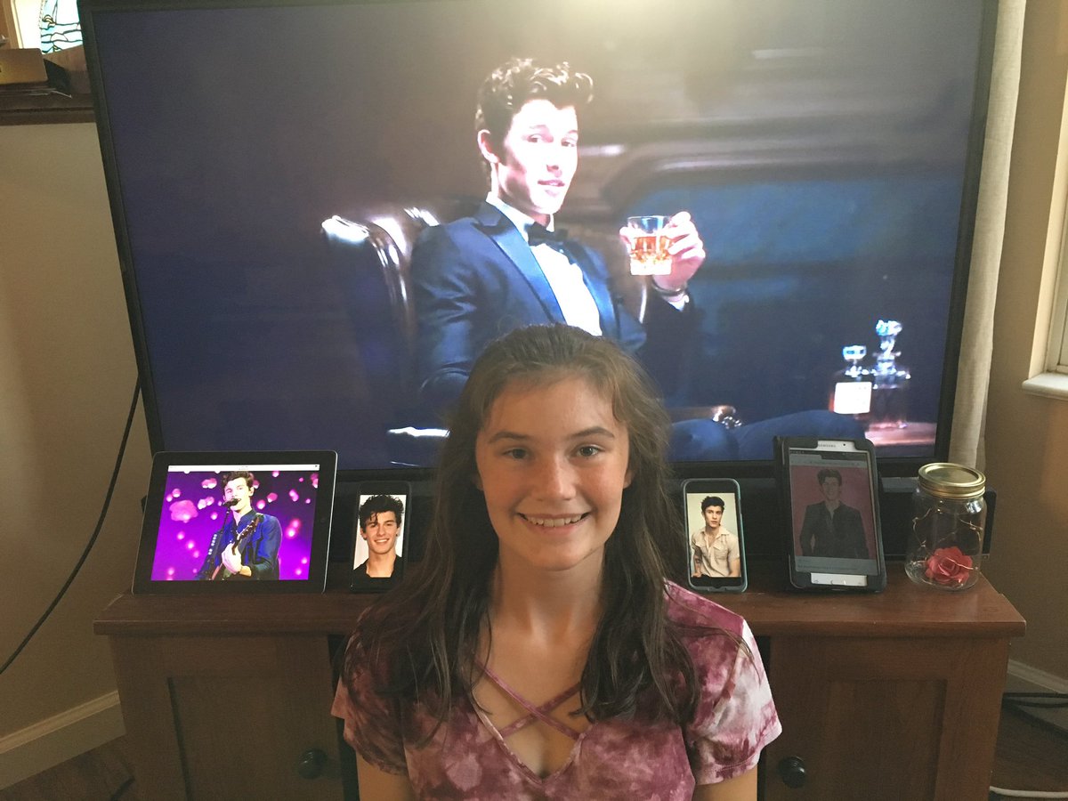 #Q102Shawn #Contest This is my daughter Savannah! She is so sweet and has been wanting to go to this concert for a while.When she heard about this on the radio she freaked out and nearly started crying. It would be amazing to see her meet him! <a href="/WKRQ/">Q102 Cincinnati</a> It would be a dream come true!