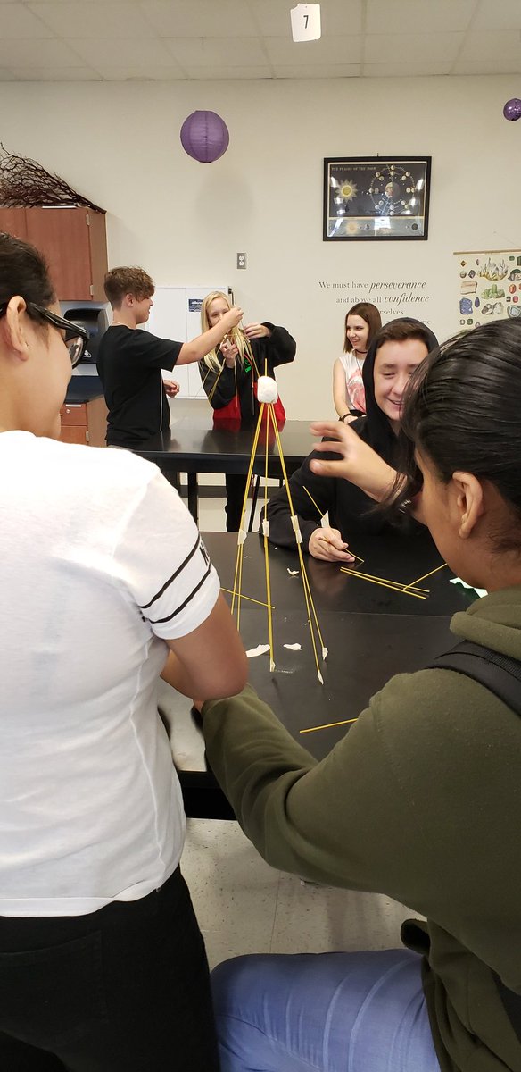 ScienceWarrior's tweet photo. Multi-purpose lesson today!  #STEM #productivestruggle #teambuilding #communication https://t.co/sMI2xEm6u0