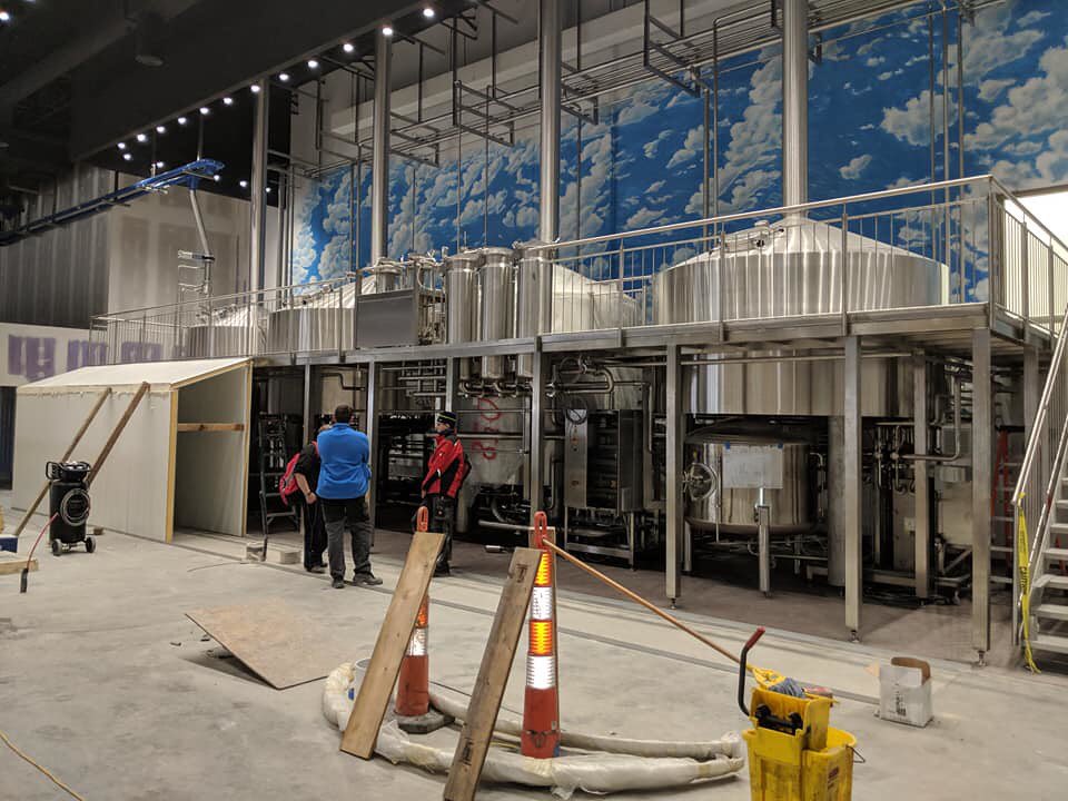 FatHeadsBeer's tweet photo. From breaking ground to a groundbreaking year. Join us as we go on a 365 day pic-crawl (our version of a pub crawl, but with photos)! Head over to our Facebook Page for additional photos.

Cheers to ONE year! 🍻 #FatHeadsBrewery #HeadOurWay https://t.co/vcHdmI4Ja3